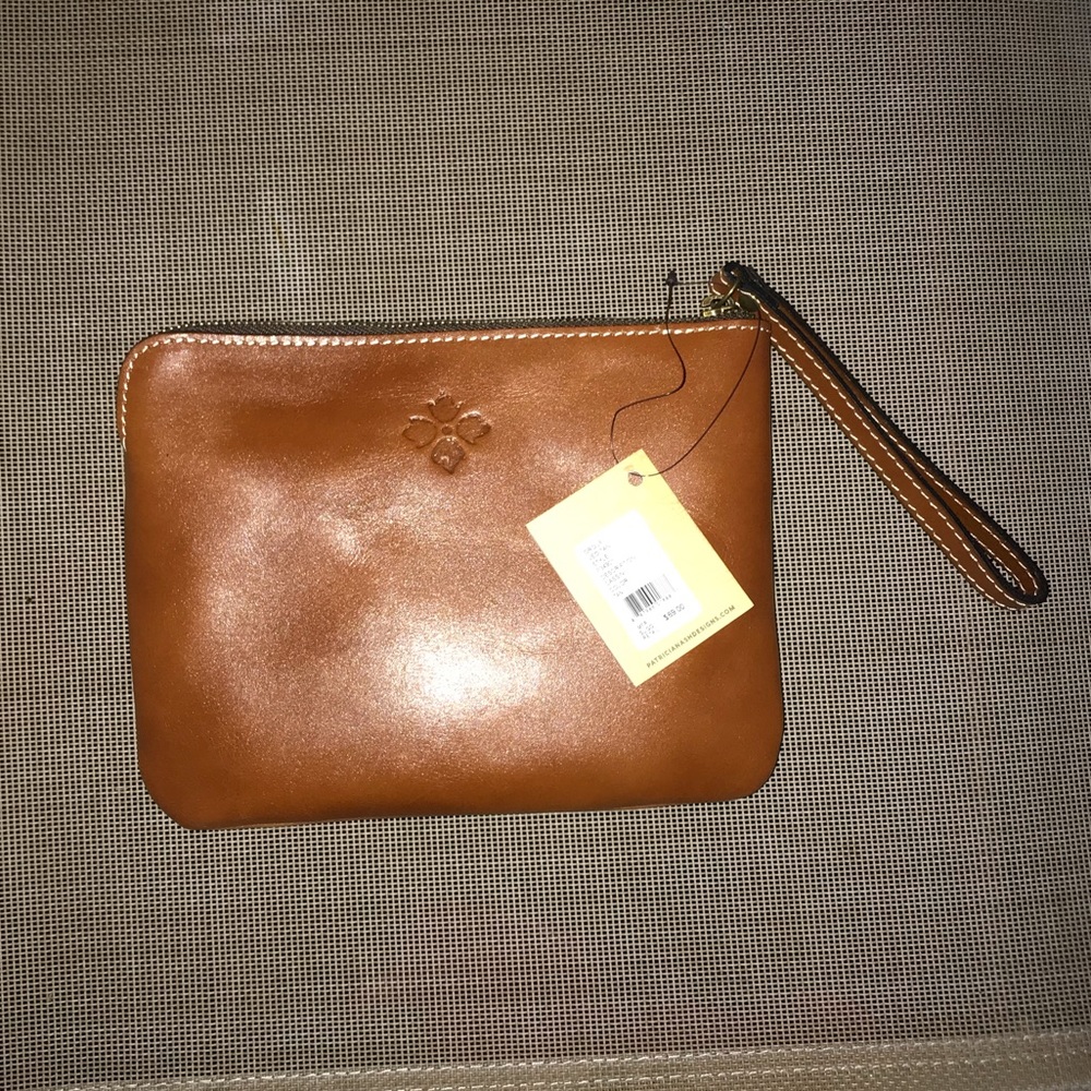 🌸🆕Patricia Nash Cassini Wristlet🌸